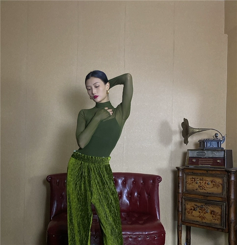 Wyz покрыл новое красивое сетевое марле, соединенное армейским зеленым темпераментом с высоким уровнем чистого цвета сексуальное сетчатое платье