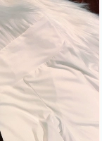 Белые леггинсы