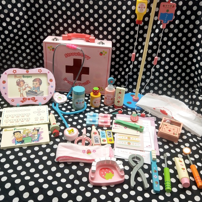 Wooden medicine box Children's hospital simulation medical box Nurse injection stethoscope House and house toys for boys and girls