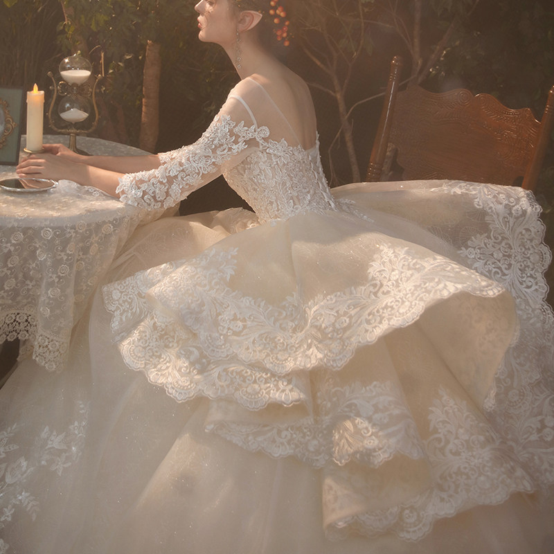 Main wedding dress 2021 new bride trailing temperament small size large size pregnant woman lavish French style long sleeve retro