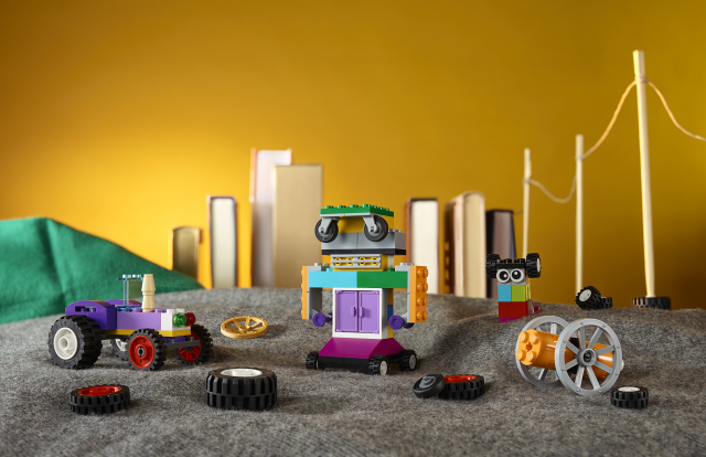 10715 lego classic