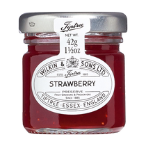 Tiptree British imported strawberry jam 42g × 1 bottle breakfast spread bread small bottle portable
