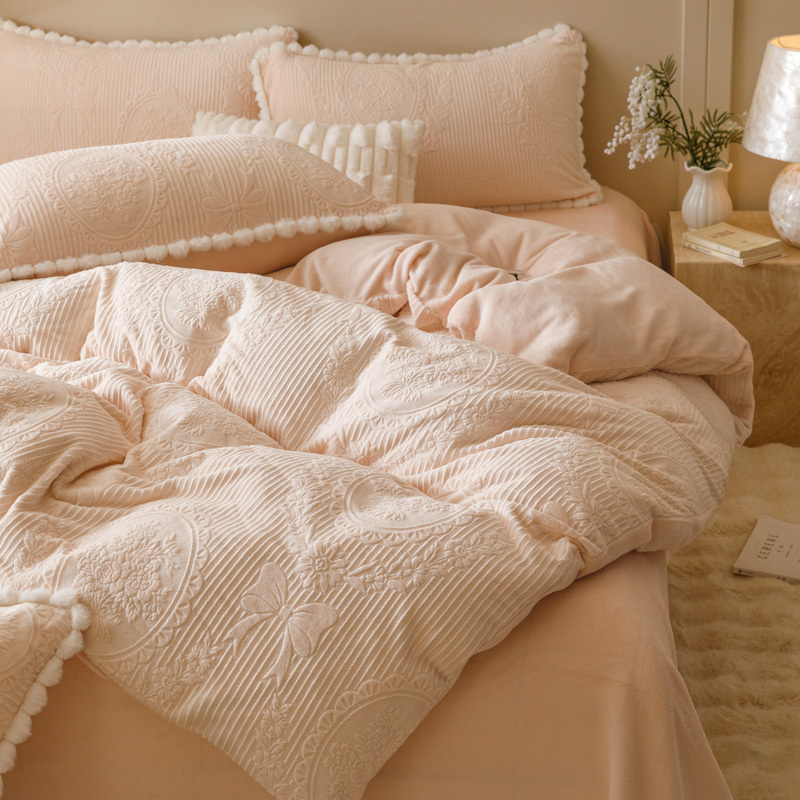 Winter Thickened Carved Milk Velvet Four-Piece Bedding Set, Class A, Warm, Anti-Static Duvet Cover, Encrypted Flannel, Coral Fleece