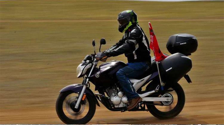 Xe mô tô Yamaha MT07 đuôi xe phía sau khung bên hộp ba khung nhập khẩu đặc biệt Xia bên hộp chính hãng - Xe gắn máy phía sau hộp thùng đựng đồ cho xe máy