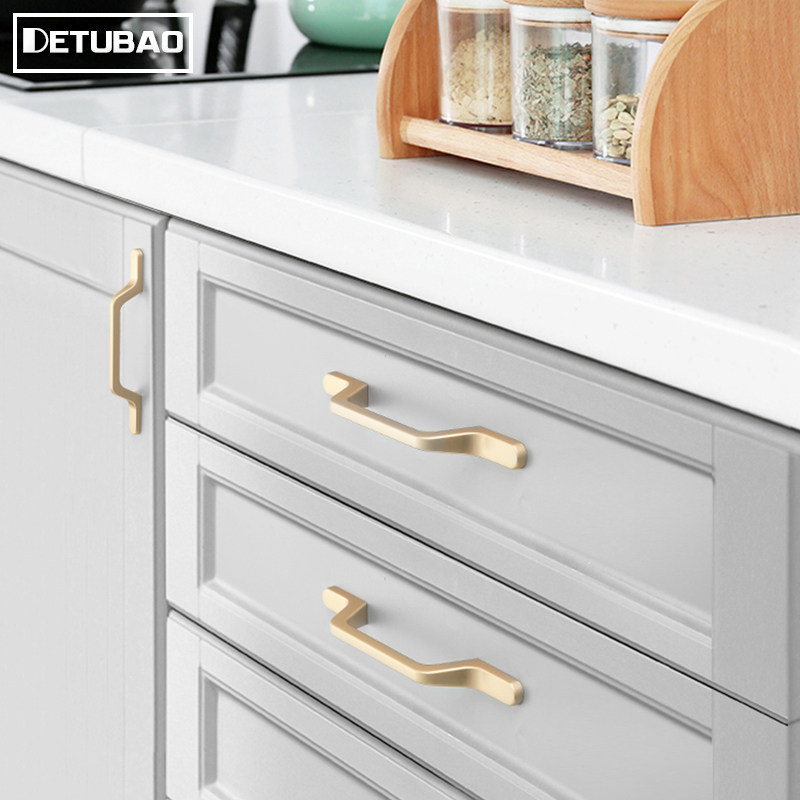 Overall cabinet wardrobe golden handle door handle modern single hole cabinet drawer cabinet door handle modern minimalist Nordic