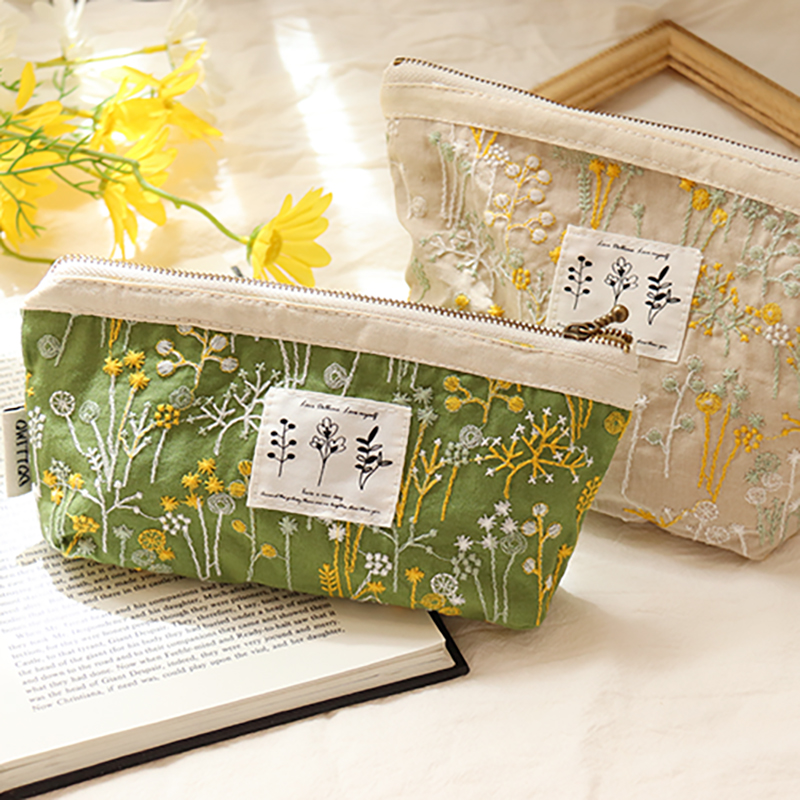Do Home Original Large Capacity Floating Flowers Embroidered Hands for pen Bags Japanese Bunge Bunge Cotton Cloth Pen Bag High School College Students Gifts Retro Style girls Girls Writing Case Female Brief