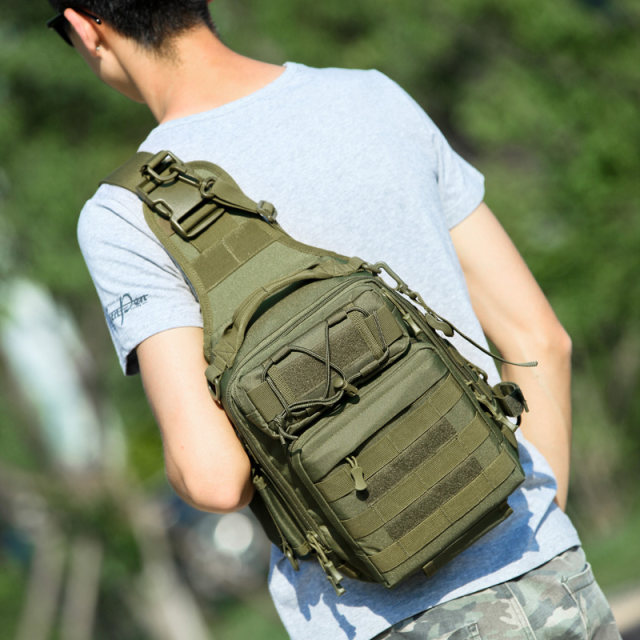 Luya bag 2021 new fishing bag multi-functional single shoulder Messenger bag men's chest bag outdoor travel tactical backpack