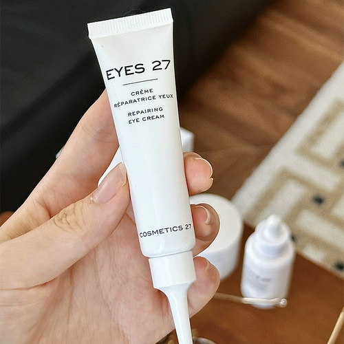 Zhang Xiaohui рекомендует Cosmetics27 Увлажняющий световой омоложение крем для глаз C27 Centella Asia Cream 15 мл