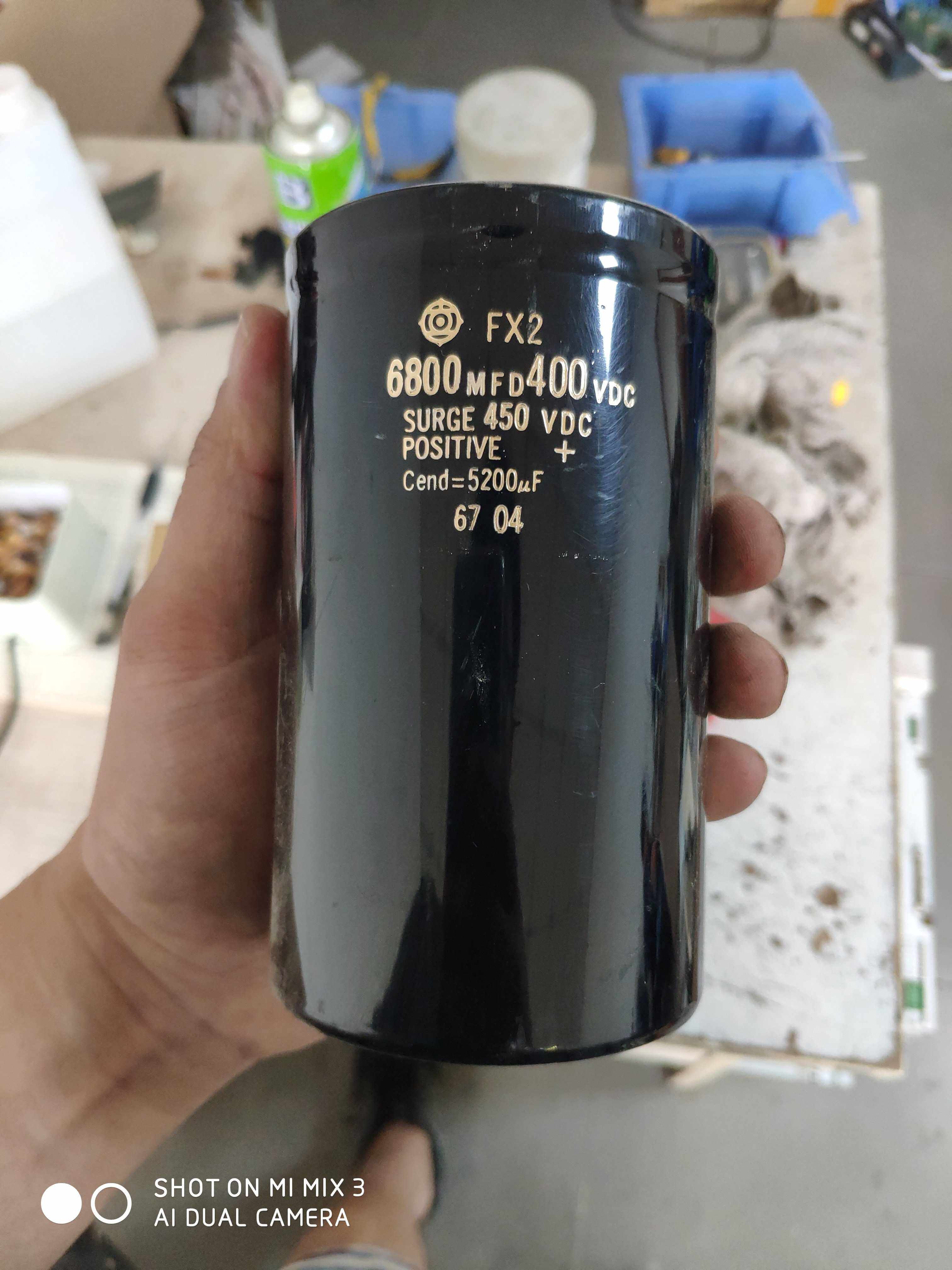 Dismantling 9 new Schneider dismantling capacitor 400v 6800uf