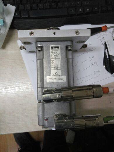 Parker Servo Motor NB420XZGR7202 is good color