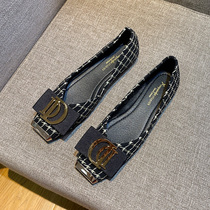 Shallow square head flat bottom Flat-bottomed Female 2021 Summer new fashion 100 hitch a small fragrant wind metal buckle a foot pedal single.