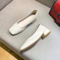 Uncle MJ soft leather non-tiring shoes for women new commuting casual versatile square toe shallow mouth thick heel granny shoes