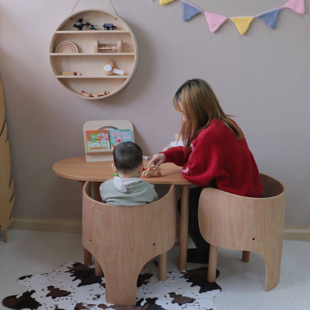 Nordic ins children's room study table and chair solid wood creative elephant chair parent-child restaurant sales decoration kindergarten chair