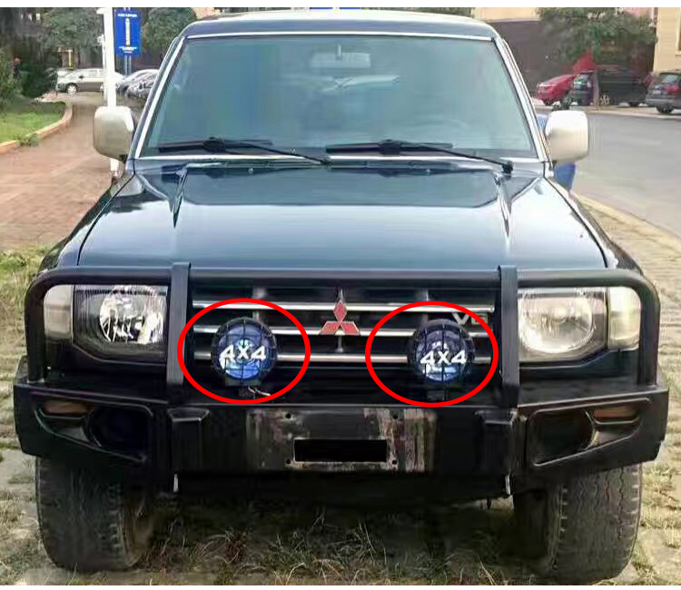 Mitsubishi V31 spotlight V32V33V45 cheetah kim cương đen 2030 lạ soldier 6470 guard bar LED mái ánh sáng đứng