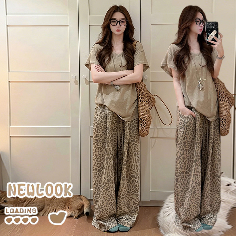Maternity Chic Sheer Design Sweet and Spicy Style Flutter Sleeve Top Loose Leopard Print Pants French Nursing Two-Piece Set