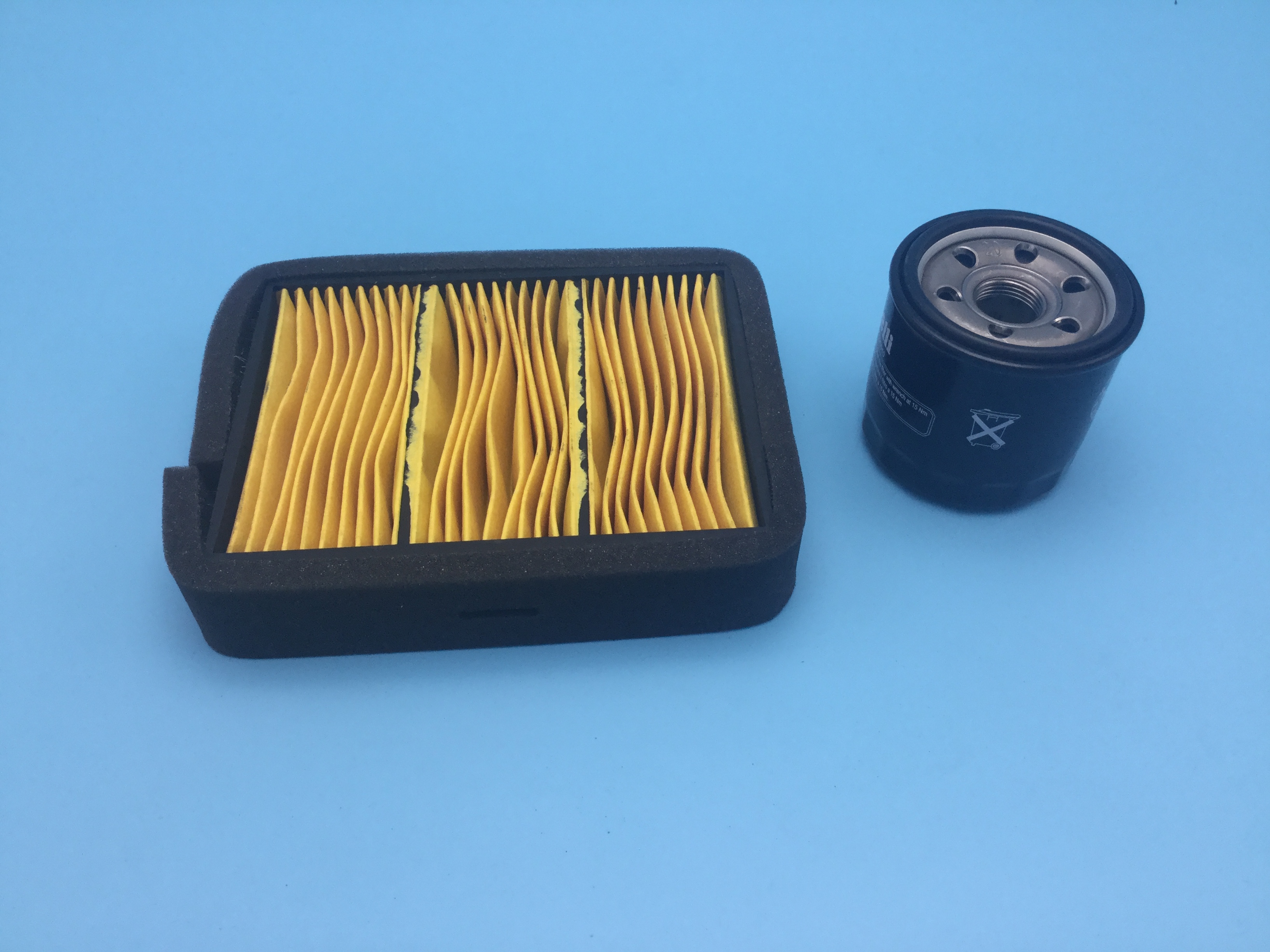 Locomotive suitable for locomotive juvenile lion BJ500 air filter core components sponge 502C oil filter