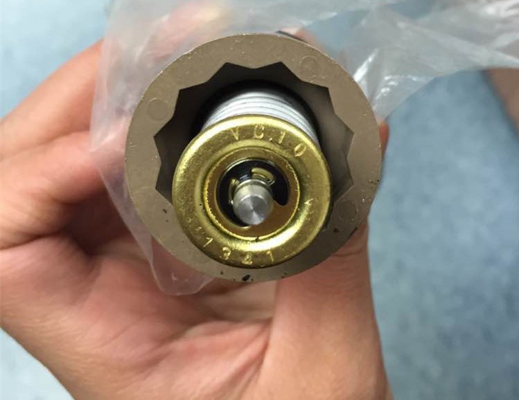 Honeywell motorized valve core two-pass valve VC6013 VN6013