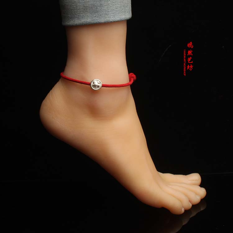 Khai trương 999 sterling bạc dây đeo tay đỏ / vòng chân nam và nữ mô hình cặp đôi tay đỏ dây thừng chân dây bạc chữ năm nay - Vòng chân cửa hàng phụ kiện