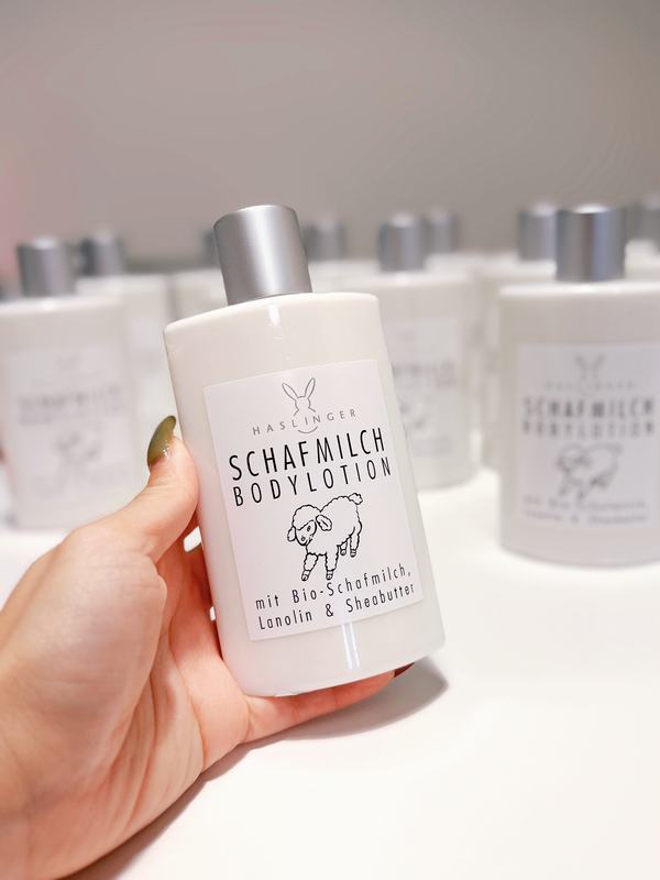 Domestic Stock Swiss Natural Organic Goat Milk Body Lotion Moisturizing, Soothing, Repairing and Silky Smooth Domestic Stock Swiss Natural Organic Goat Milk Body Lotion Moisturizing, Soothing, Repairing and Silky Smooth