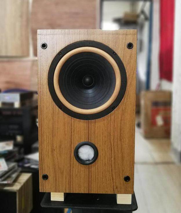 6 5 inch full frequency bookshelf 2 0 speakers