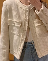 (不退不换)现货 韩国INS博主都在推的～黑白香风碎碎毛边外套～