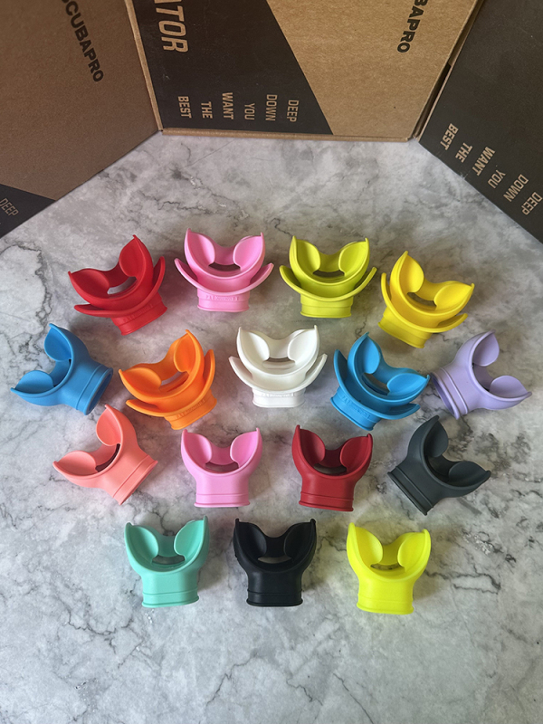 Tooke Advanced Pure Silicone Breathing Tube Mouthpiece Universal Breathing Apparatus Spare Diving Mouthpiece Multi-Color Odorless Non-Toxic Tooke Advanced Pure Silicone Breathing Tube Mouthpiece Universal Breathing Apparatus Spare Diving Mouthpiece Multi-Color Odorless Non-Toxic