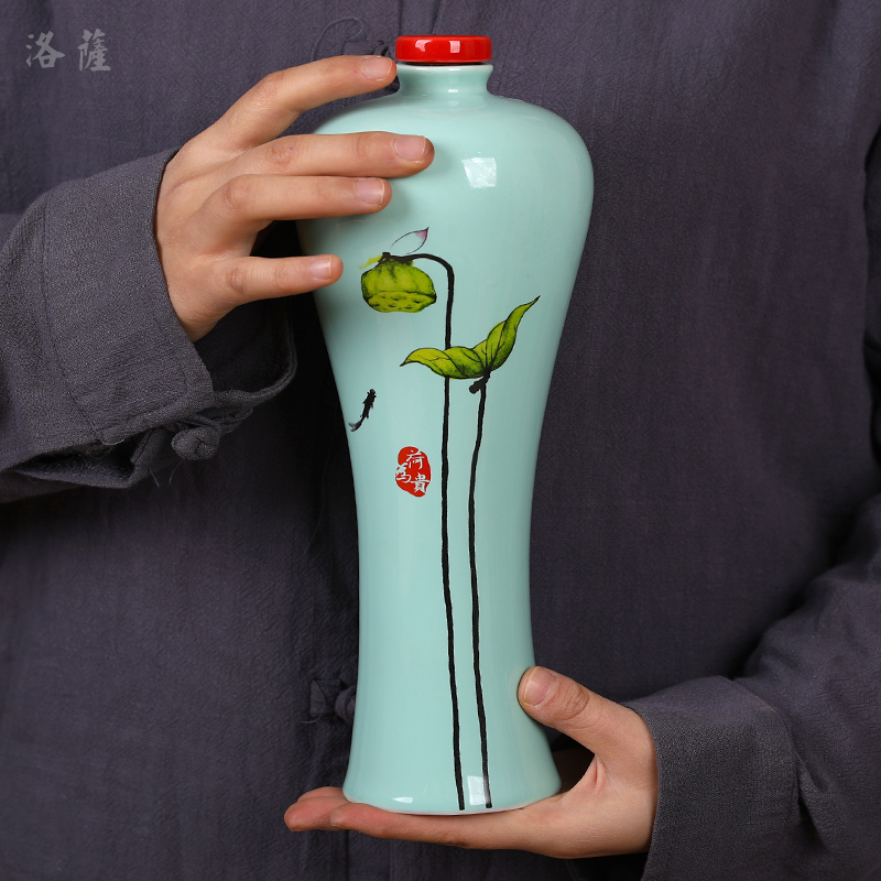 An empty bottle of jingdezhen ceramic pot 1 catty creative gift liquor home wine sealed small jars wine gift box