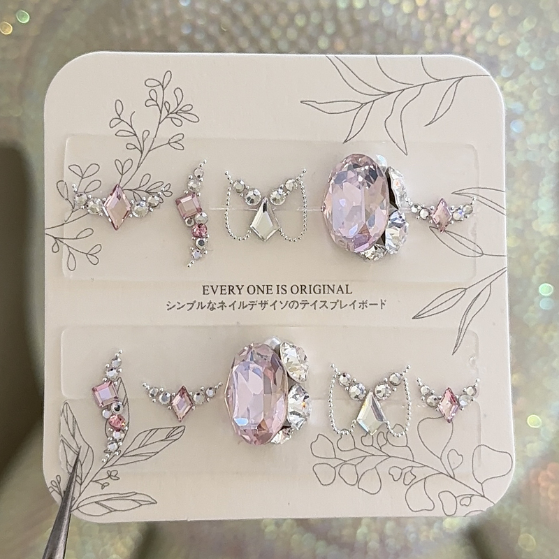[Yinghe's Cool Lady] Manicure Genuine Swarovski Material Package Pigeon Egg 14 X 10 175