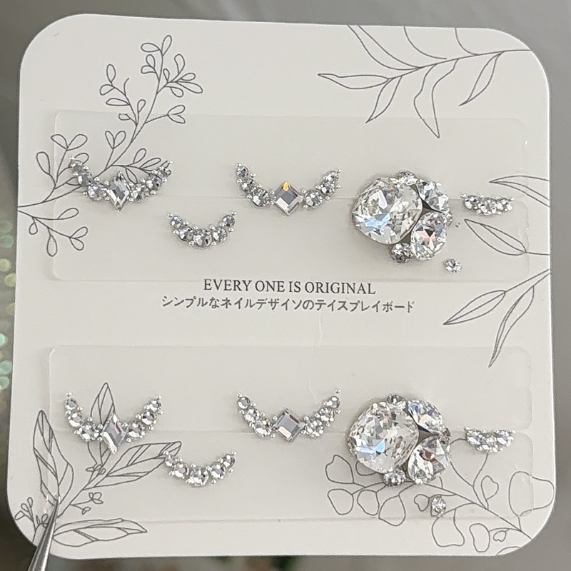 【Pure Love】Nail Art Wearable Nails Genuine Swarovski Material Pack Huazi Crystal Square 8mm144