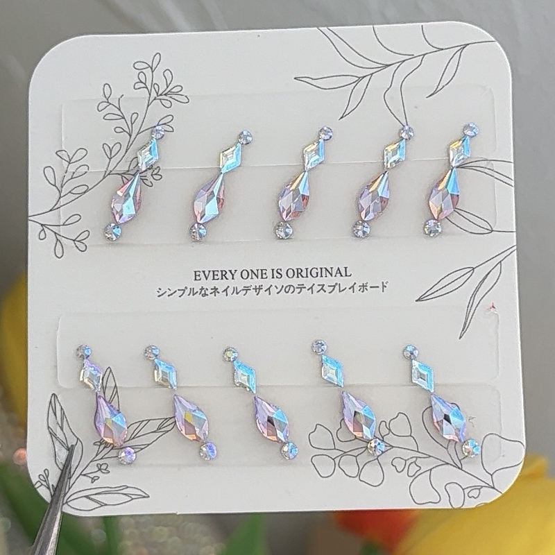 [Fingertip Glitter Powder] Nail Art Wearable Nails Genuine Swarovski Material Kit, Petal Size 7 X 5.410