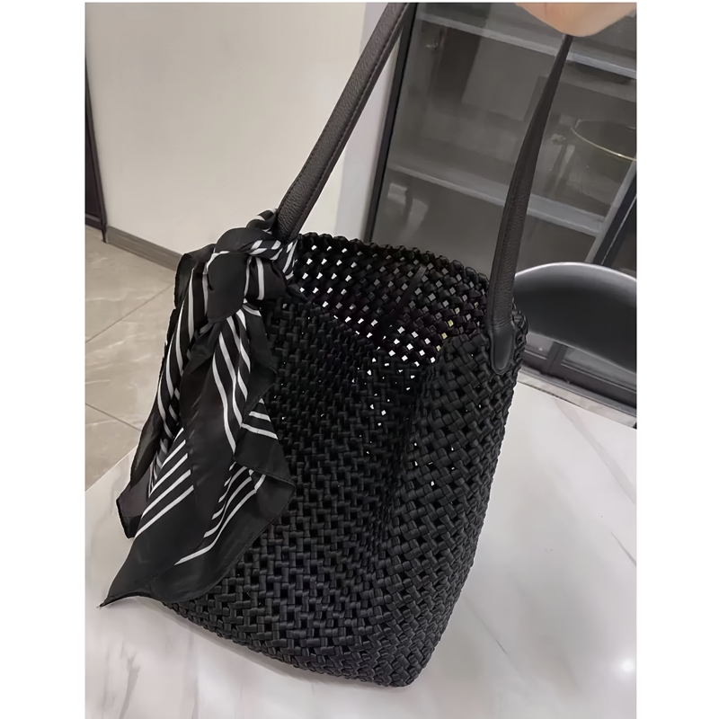 Hollow-Out Tote Bag Casual Large Bag 2026 New Handmade Woven Bucket Bag European Style Large Capacity Shoulder Underarm Bag