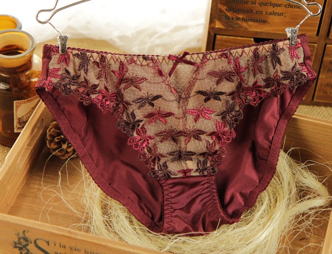 Ensemble intime en  dentelle - Ref 3151042 Image 35
