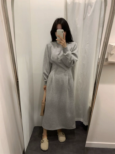 Приталенный корсет, утепленная толстовка, платье
