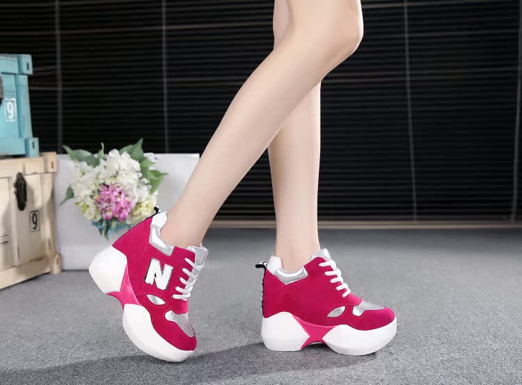 Hình ảnh Giày tăng chiêu cao phiên bản cho nữ dễ thương - Đặt order, vận chuyển hàng hóa từ Quảng Châu TQ về Hồ Chí Minh Hình ảnh nguồn hàng Giày tăng chiêu cao phiên bản cho nữ dễ thương giá sỉ quảng châu taobao 1688 trung quốc về TpHCM