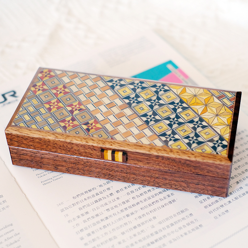 Japanese Yosegi Woodwork Eyeglass Storage Box, Anti-Pressure, High Aesthetic Value, 2026 New Model, High-End Luxury Eyeglass Case Japanese Yosegi Woodwork Eyeglass Storage Box, Anti-Pressure, High Aesthetic Value, 2026 New Model, High-End Luxury Eyeglass Case
