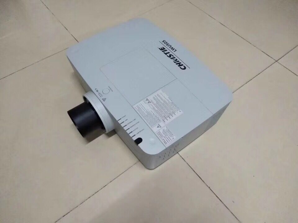 Máy chiếu được sử dụng tại địa điểm văn phòng kinh doanh máy chiếu kỹ thuật HD máy chiếu 5000 lumens Christie LWU505