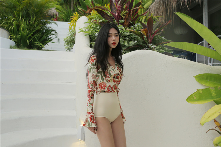 Quần áo thắt đai mới in của Hàn Quốc tập hợp eo cao hoa bãi biển mùa xuân nóng bỏng áo dài tay áo tắm một mảnh mẫu áo tắm liền thân đẹp
