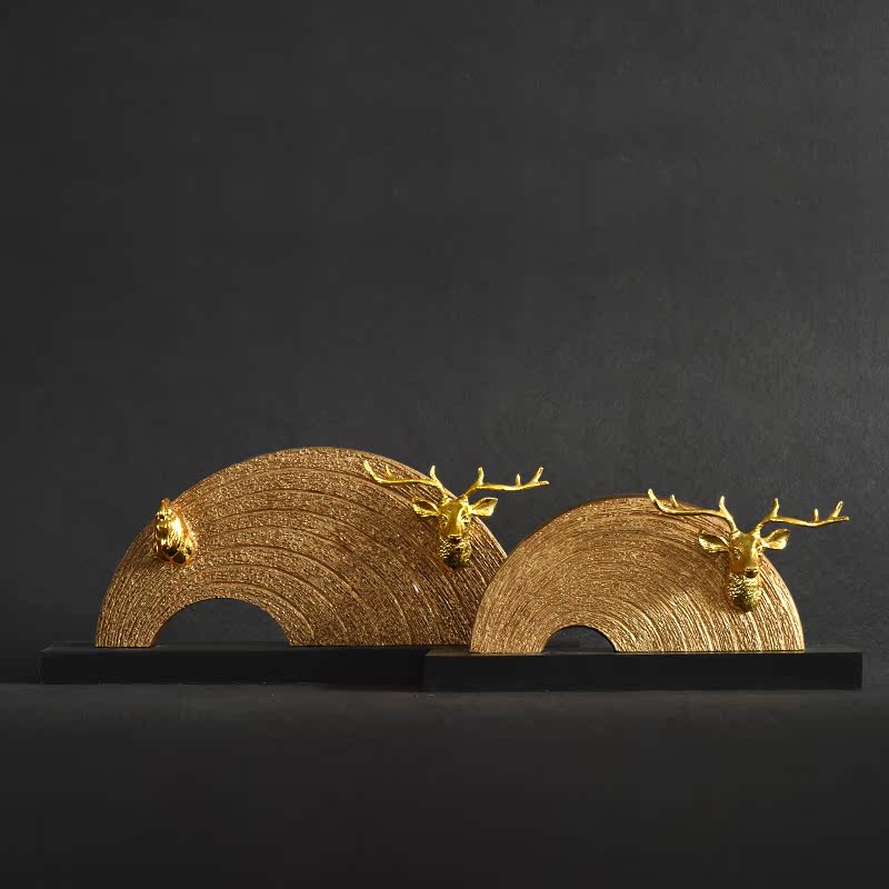 �ձ��ӾӼ�С�ڼ�