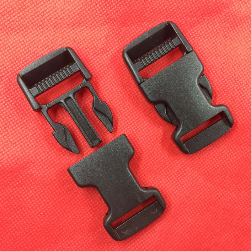 Manufacturers supply outdoor backpack buckle black thickened plastic buckle bag accessories school bag buckle