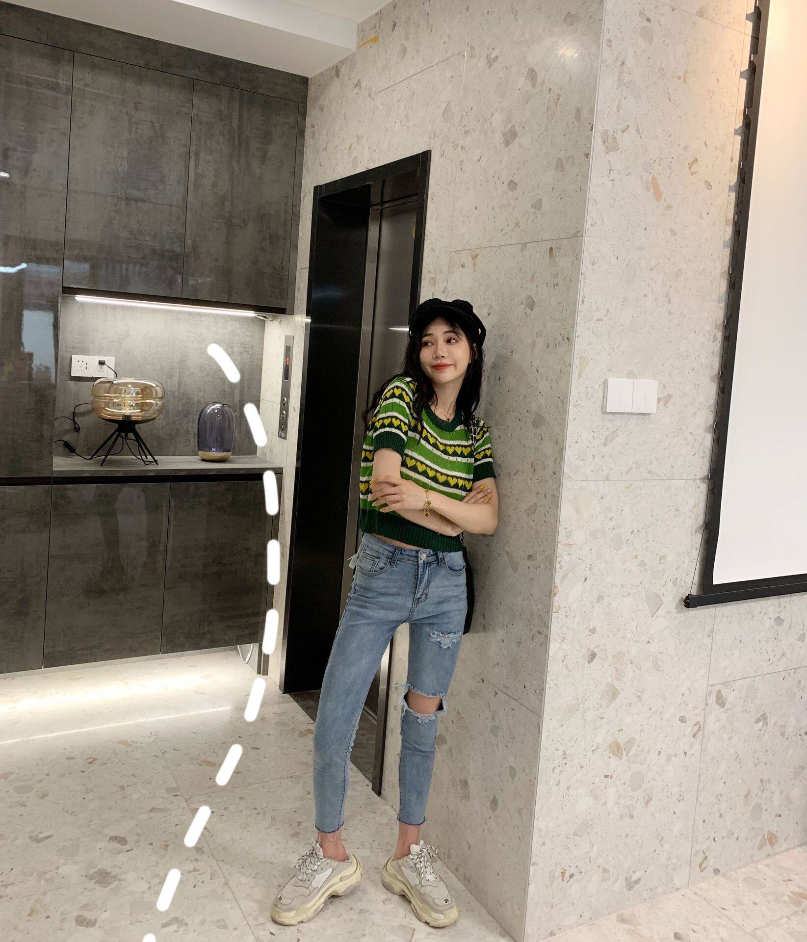 chic trendy slimming ripped jeans for women 2021 Spring and Autumn, Hyuna style 9-inch pants from Dongdaemun, South Korea pic 27