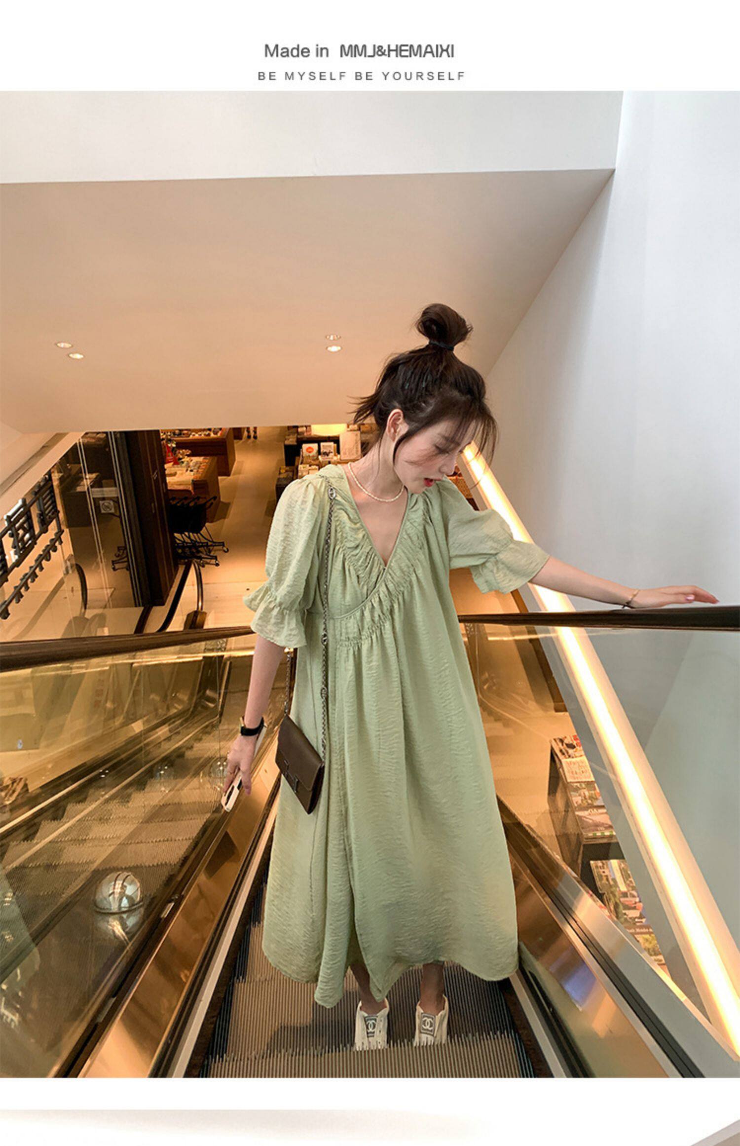 2022夏季温柔风无领绑带披挂式V领连衣裙女系带收腰显瘦A字裙详情8