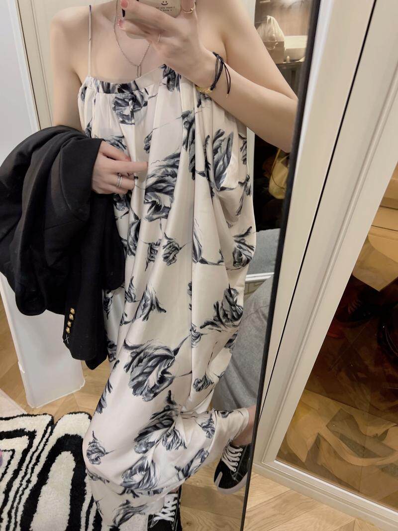 chic French retro high-end halter dress, summer ink-wash print, beach vacation, seaside photo long dress for women pic 17