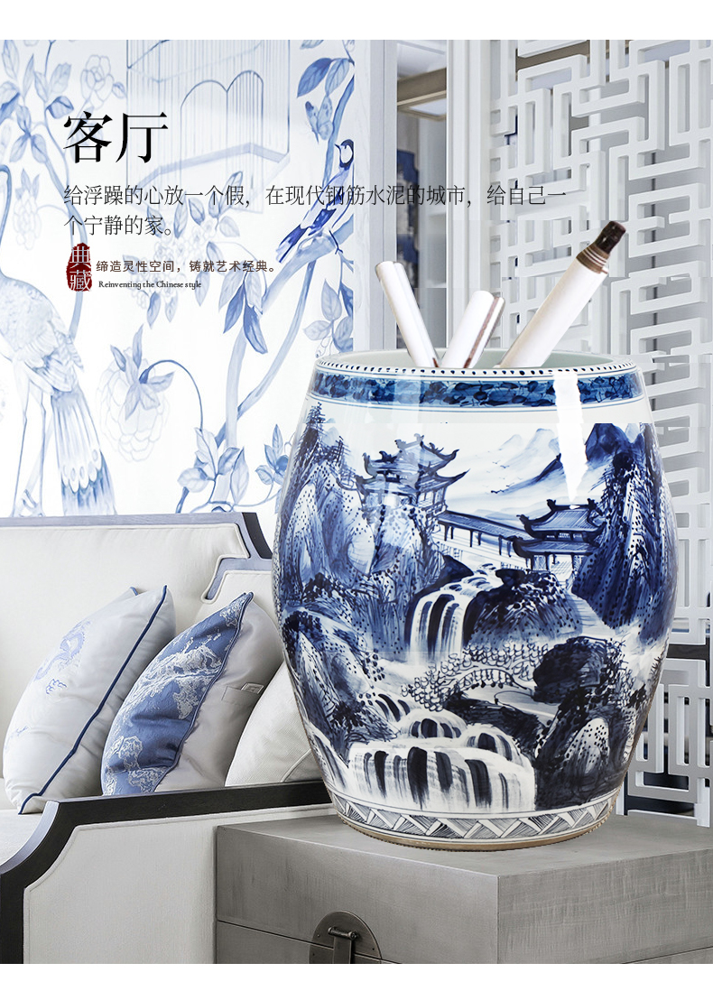 Jingdezhen ceramic painting and calligraphy cylinder hand - made of blue and white porcelain antique calligraphy and painting porcelain painting cylinder tube to receive a large scroll cylinder study