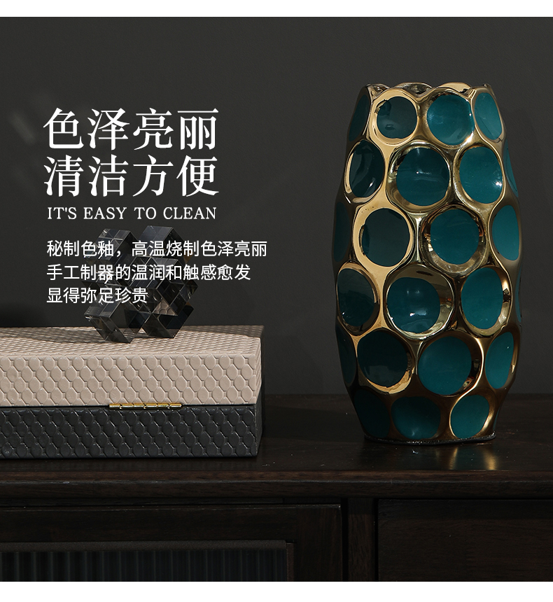 Minimalism rain tong household soft outfit design of the sitting room is green, white porcelain vase vases, furnishing articles ornaments