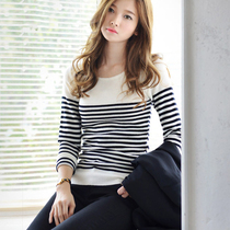 Black and white striped sweater women autumn and winter short pullover bottom sweater female slim round neck knitted base shirt women long sleeve