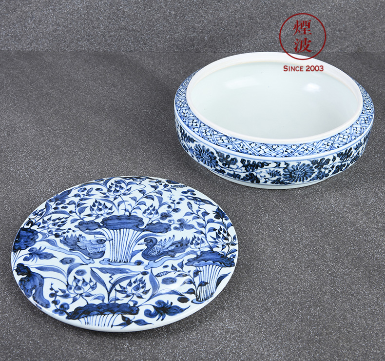 Those jingdezhen g frequently lianchi mandarin duck hall hand - made imitation of yuan blue and white porcelain tea box of the tea pot cover