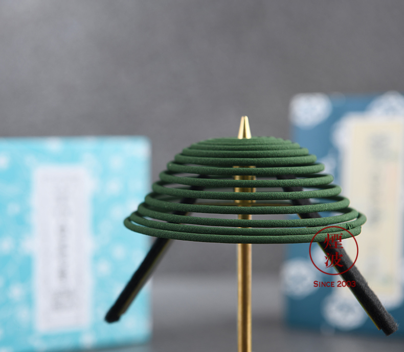 Those Japanese doves in the hall, a lotus vortex coil incense incense coil refined with ceramic incense buner there are sweet