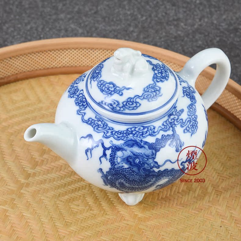 Those jingdezhen lesser RuanDingRong made lesser snow dragon grain beast new three - legged pot CiHu