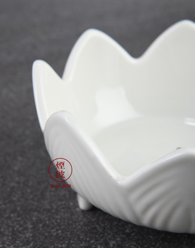 Those Japanese doves in the hall, a lotus vortex coil incense incense coil refined with ceramic incense buner there are sweet