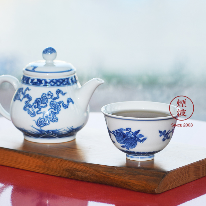 Jingdezhen lesser RuanDingRong made lesser money litchi peach pomegranate many children happiness sanduo sample tea cup tea cups
